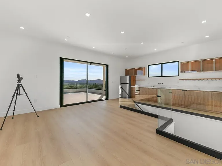 41955 Altanos Rd — Photo 22