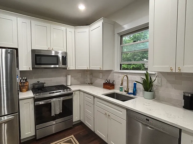 612 Blackburn Rd — Photo 2