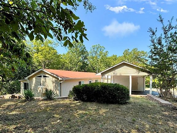 4th image of 10 Algonquin Cir