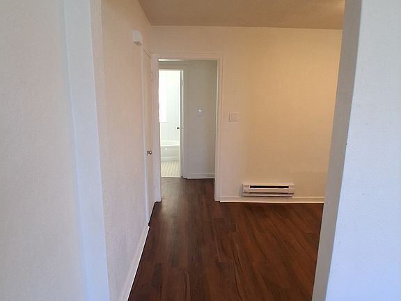 4th image of 1221 W Atkinson Ave