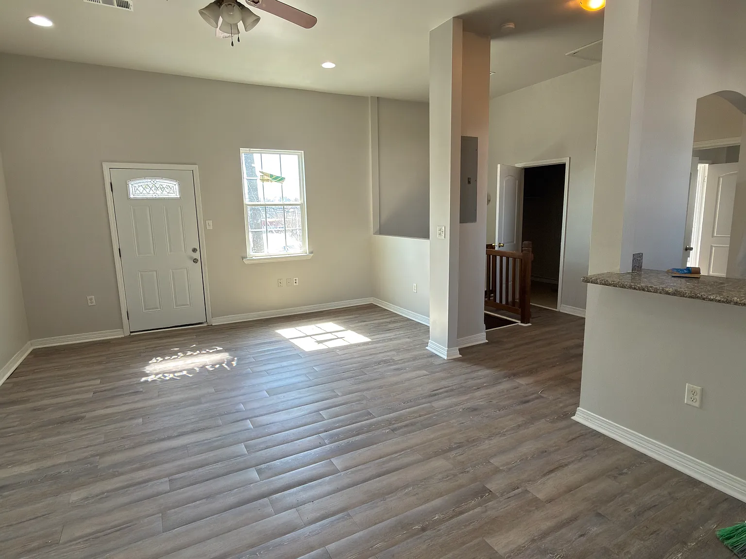 3 bed, 1500 sqft, $1,600 — Photo 3