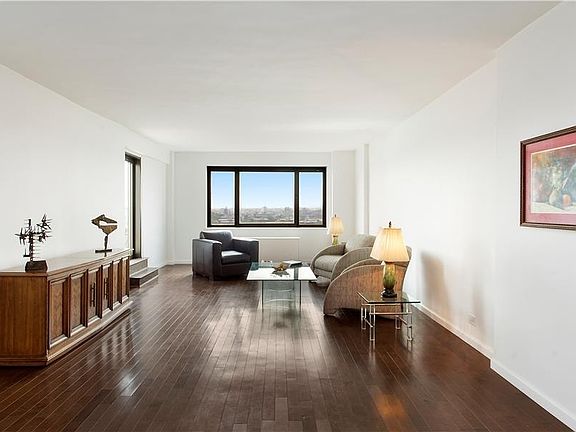 4th image of 180 E End Ave APT 16F