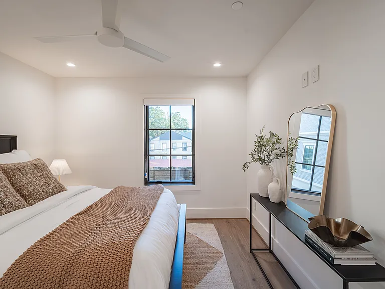 4529 Emerson Ave #8L — Photo 18