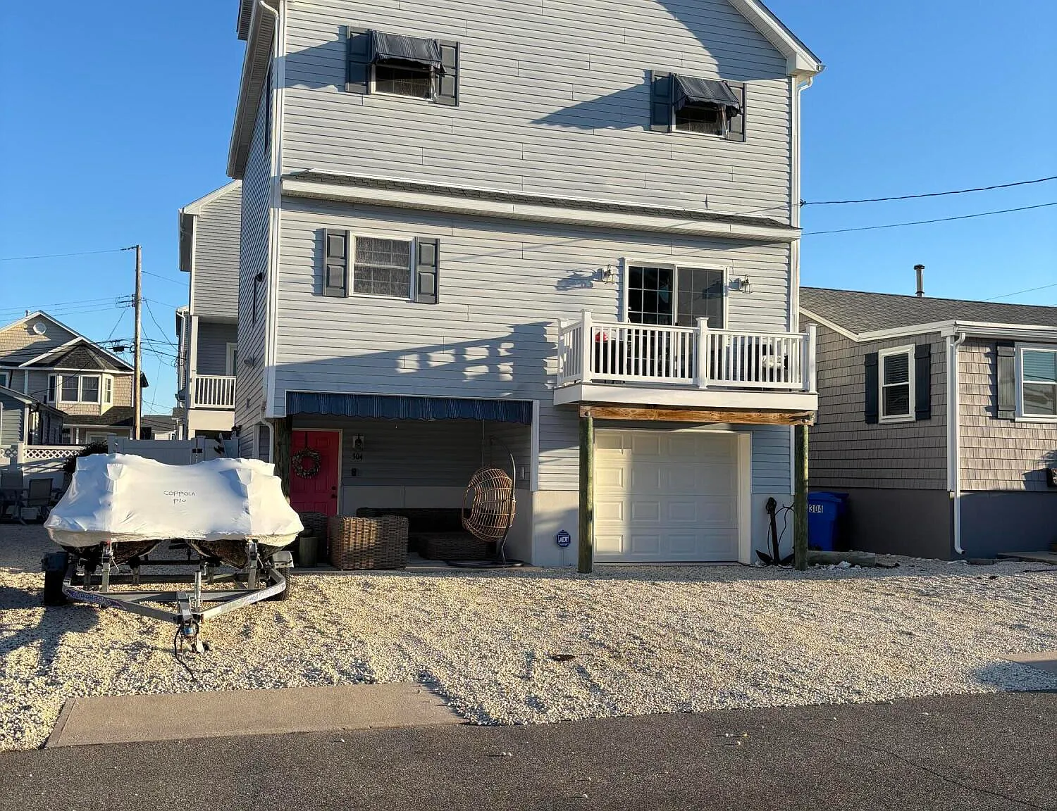 4 bed, 1900 sqft, $3,500 — Photo 1