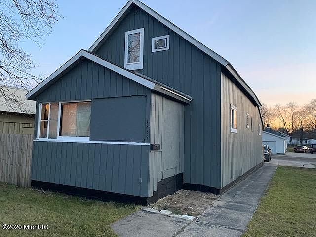 1st image of 1259 E Apple Ave