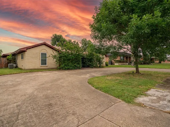 2010 Sylvan Dr, Garland, TX 75040
