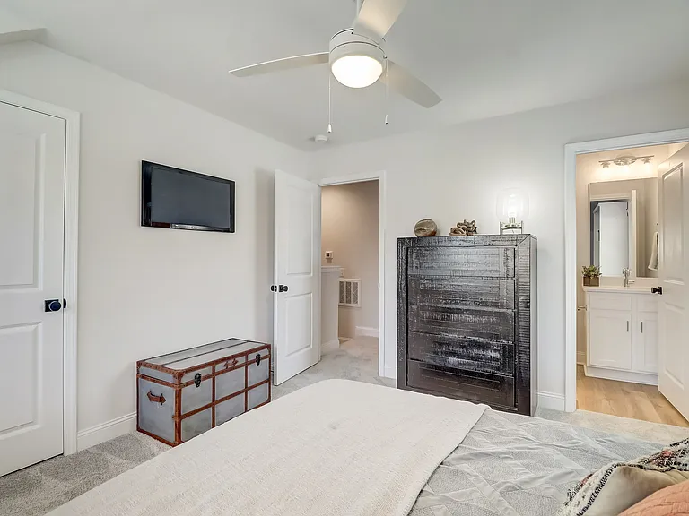 Crossings at NoDa - Townhomes for Rent in Charlotte NC — Photo 21