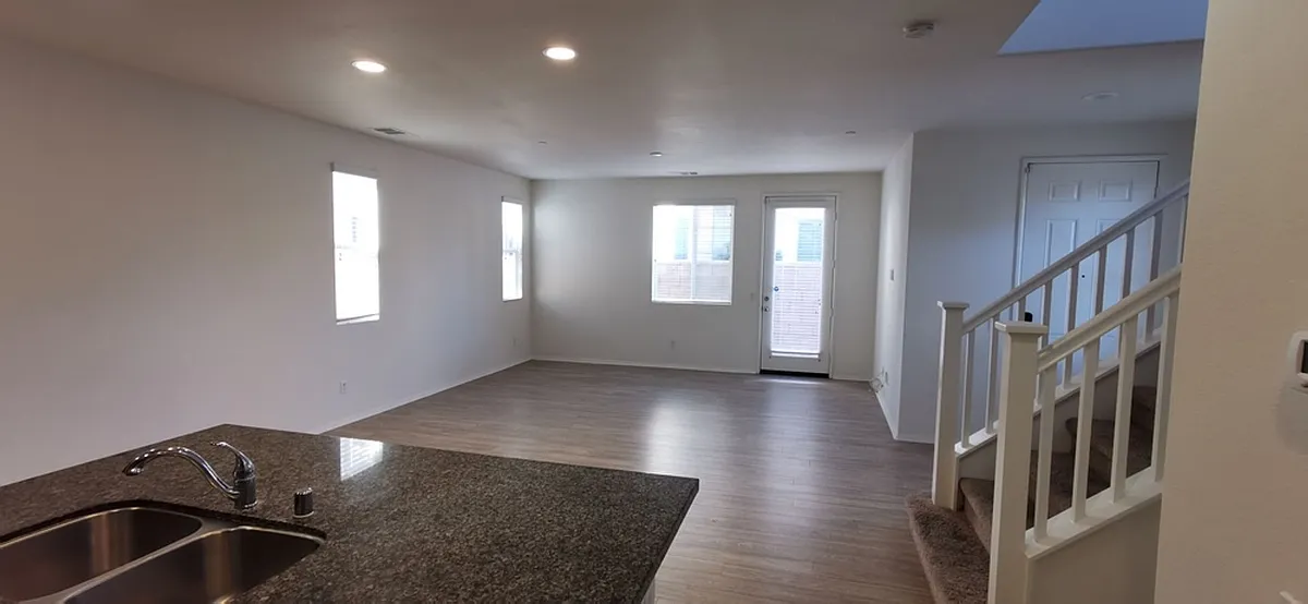Building Photo - 7090 Estrella Ct