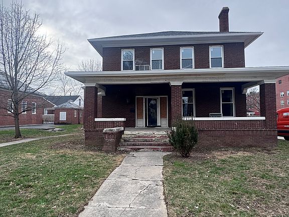 2nd image of 215 W 2nd St