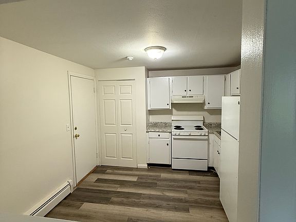 4th image of 54 River St #0