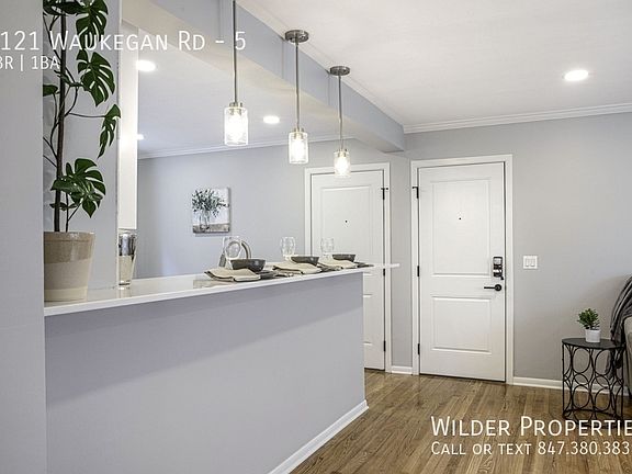 4th image of 1121 Waukegan Rd APT 5