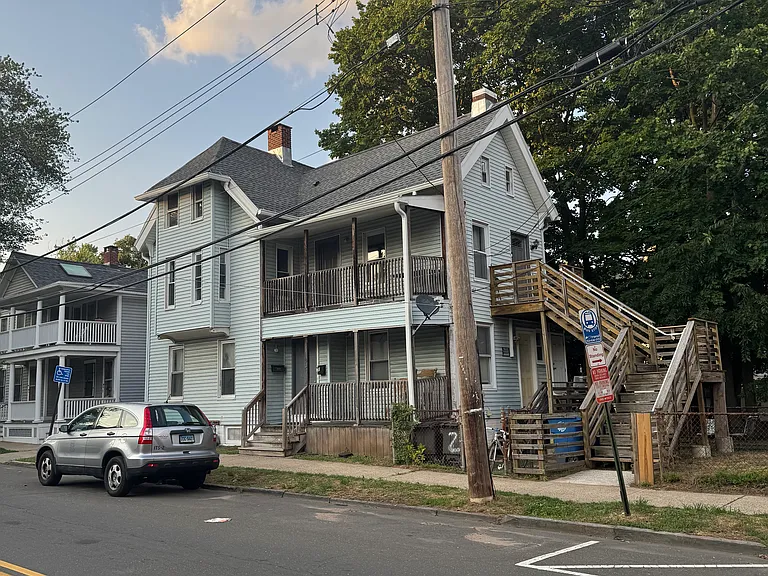 15 Winchester Ave #1 — Photo 8