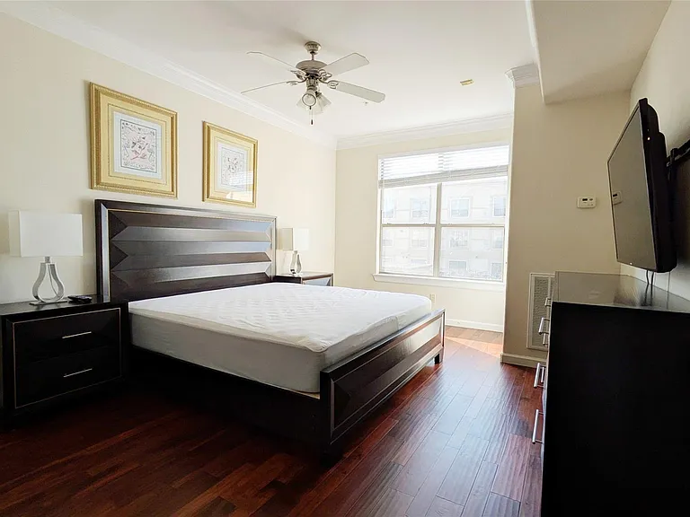 6611 W Sam Houston Pkwy S #2G — Photo 7