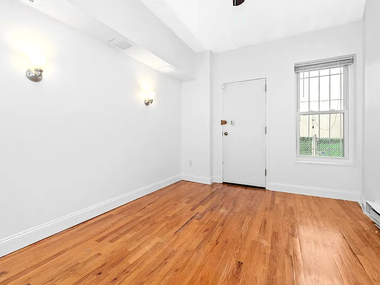881 Harrison Ave #1A — Photo 11