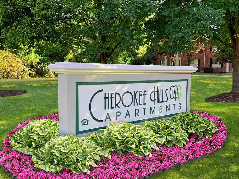 Cherokee Hills Apartments — Photo 1