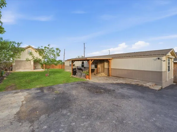 112 Storm Ct, Kyle, TX 78640