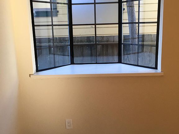 3rd image of 225 Moana Pl #A