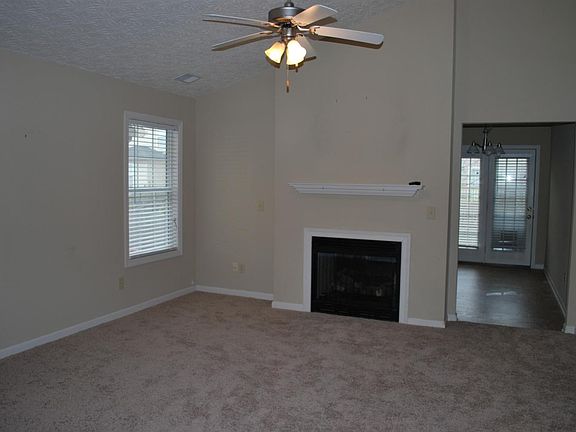 2nd image of 2293 Market Garden Ln