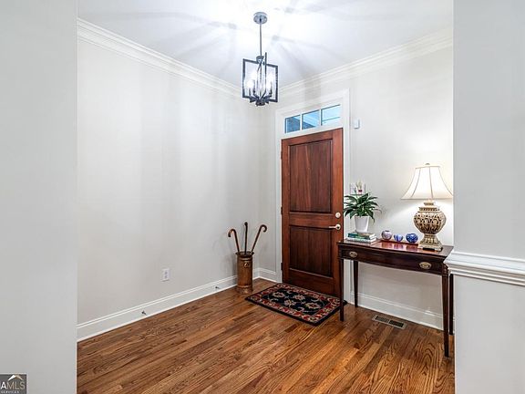 5th image of 1508 Davis Oaks Way