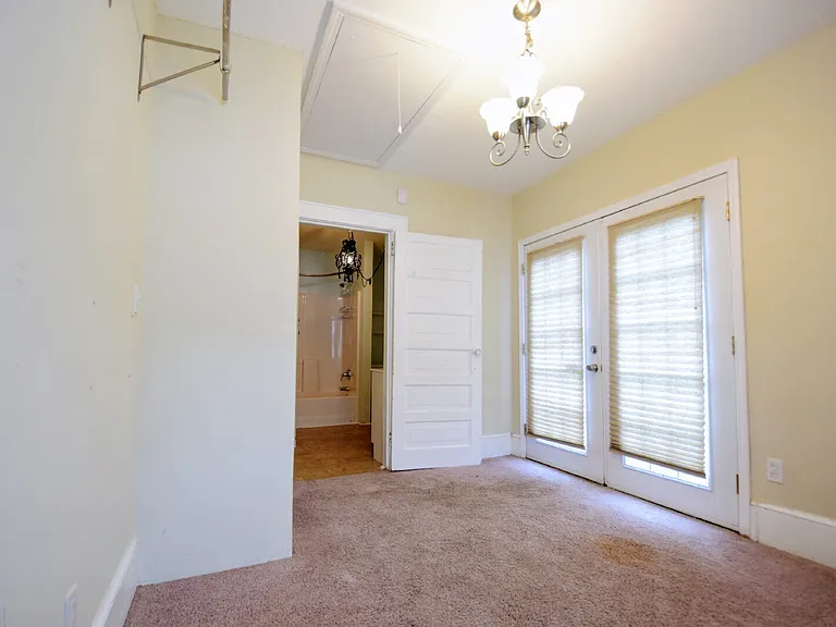 524 Pearl St — Photo 10