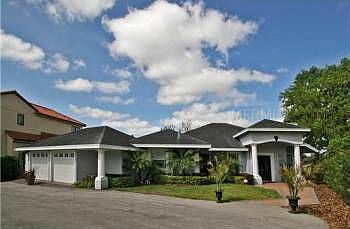 1st image of 3320 N Westmoreland Dr