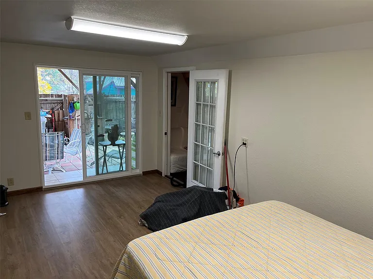 4811 Red River St — Photo 14