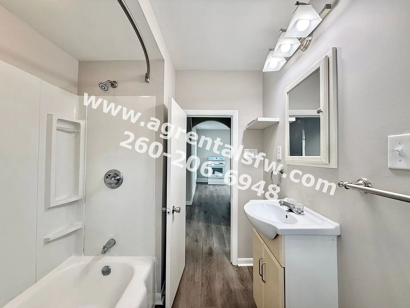 615 S Jefferson St — Photo 3