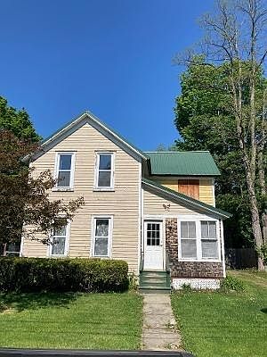 1st image of 8 William St