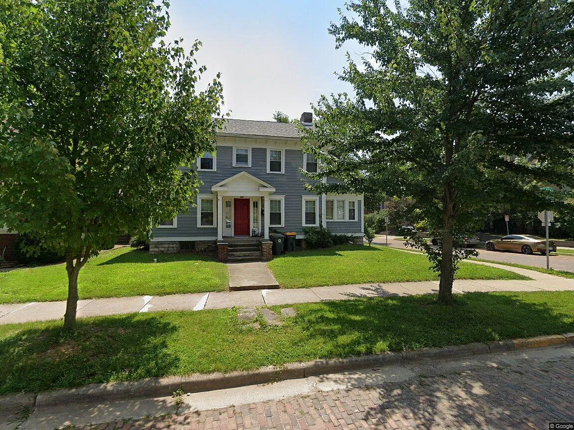 6 bed, 2296 sqft, $6,000 — Photo 1