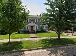 802 E 8th St, Bloomington, IN 47404