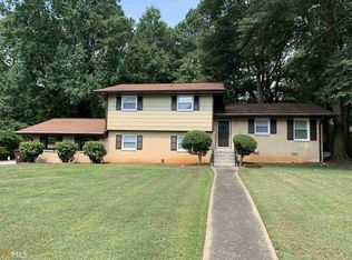 5971 Malibu Dr, Morrow, GA 30260