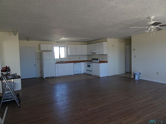 2nd image of 2650 Ash St SW
