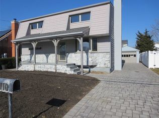 110 Ampel Ave, North Bellmore, NY 11710