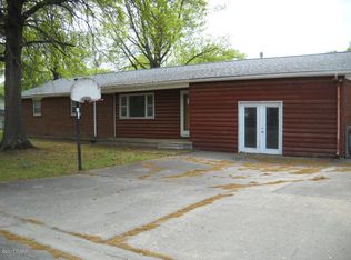 713 S 33rd St, Parsons, KS 67357