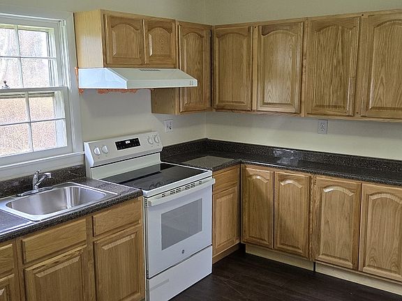4th image of 23 Daniele Ln #25