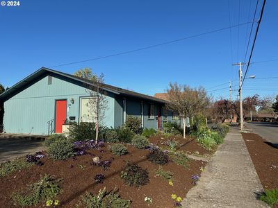 206 NE Johnson St, McMinnville, OR, 97128
