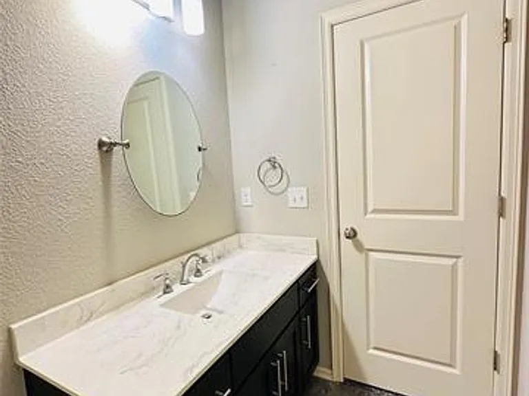 7316 S Joshua Ave — Photo 10