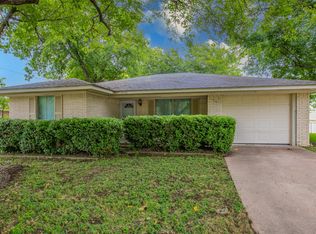 1000 N Harrison St, West, TX 76691