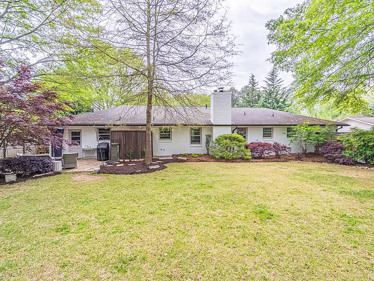 250 Wavetree Dr — Photo 28