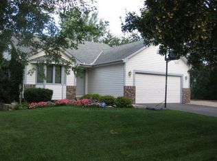 6900 Glenview Ln, Lino Lakes, MN 55014