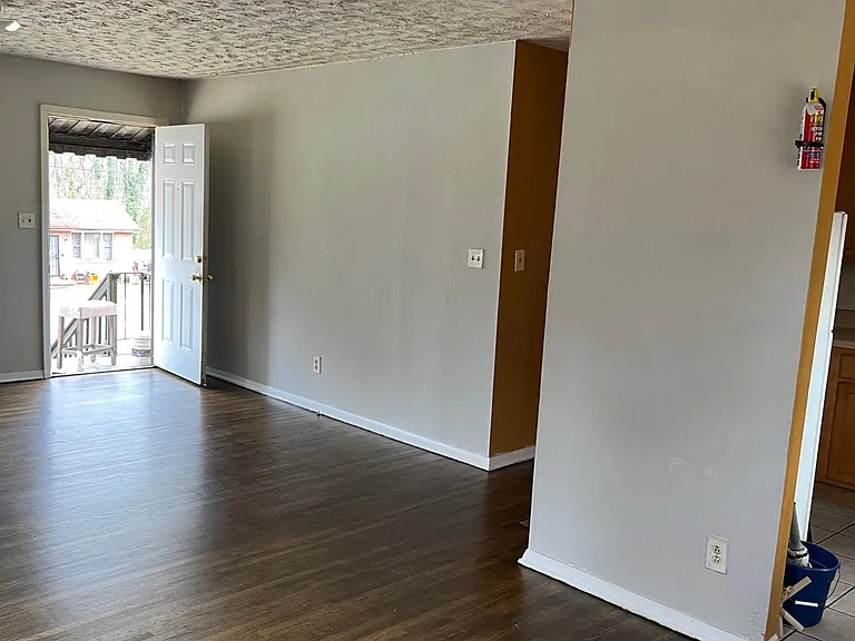 471 Cologne Dr SE — Photo 12