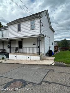 425 Oak St, Jim Thorpe, PA, 18229