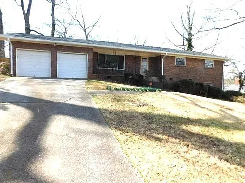 2407 Summerland Dr Photo 1