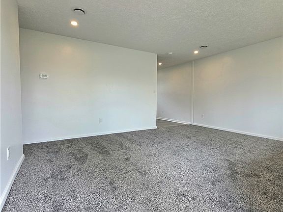 3rd image of 746 Delaware Ave