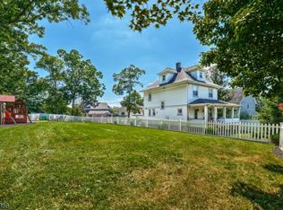 60 Hillside Ave, Bedminster, NJ 07921