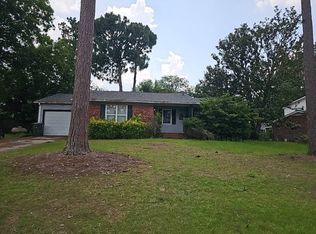 6621 Vaughn Rd, Fayetteville, NC 28304