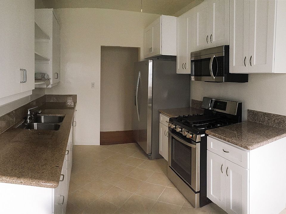 2nd image of 1441 S Holt Ave