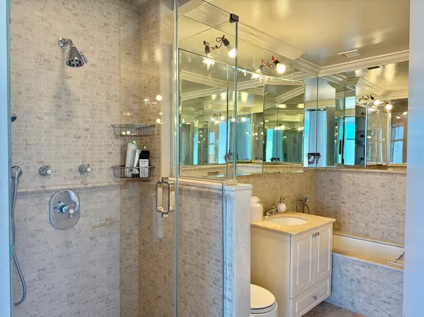 250 East 54th Street image 7 of 7