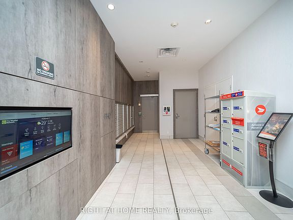 5th image of 485 Richmond Rd #1309