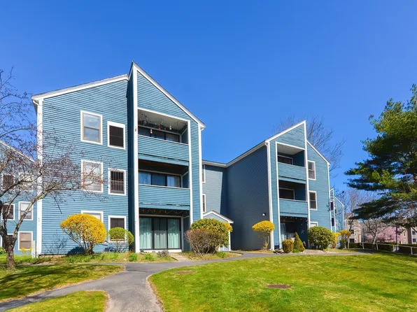 2 Marc Dr APT 2B10, Plymouth, MA 02360